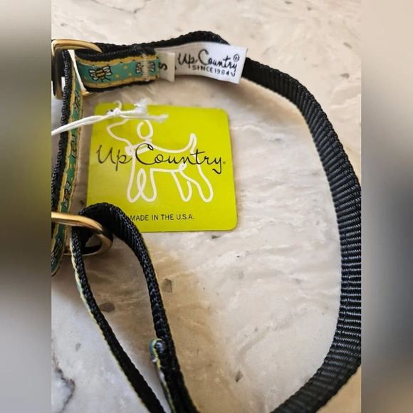 Up Country Dog Collar Bumble Bees  - Small - Picture 3 of 5